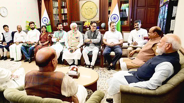 Tea Meeting Called By Lok Sabha Speaker Brings Together PM Modi, Rahul Gandhi And Other MPs